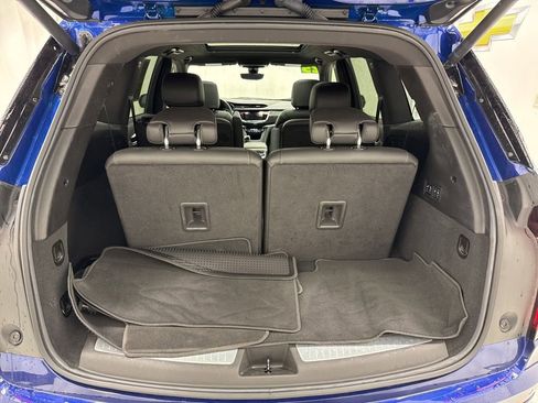 Used 2023 Cadillac XT6 Premium Luxury image 17