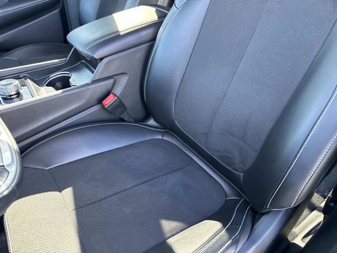 Used 2024 Jeep Grand Cherokee Altitude image 19