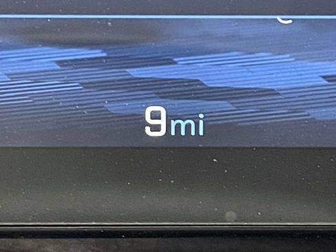 New 2026 Chevrolet Equinox ACTIV image 2