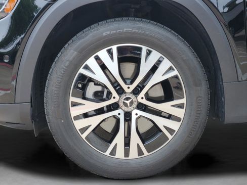 Certified 2025 Mercedes-Benz GLB 250 image 30