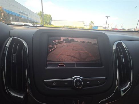 Used 2022 Chevrolet Equinox RS AWD/4WD image 24