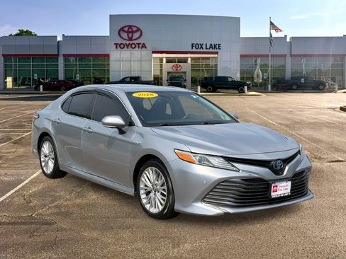 Used 2018 Toyota Camry XLE w/ Audio Package FWD image 7
