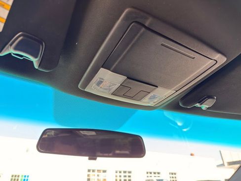 Used 2017 Ford Explorer XLT FWD image 36