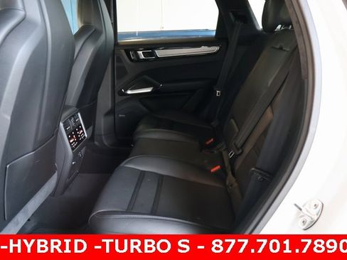 Used 2023 Porsche Cayenne Turbo S image 13