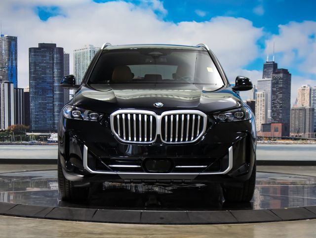 Used 2026 BMW X5 xDrive40i AWD/4WD image 3