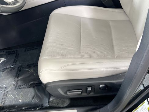 Used 2020 Lexus RX 350 w/ Premium Package image 19