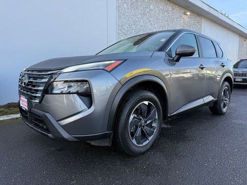 Certified 2024 Nissan Rogue SV image 1