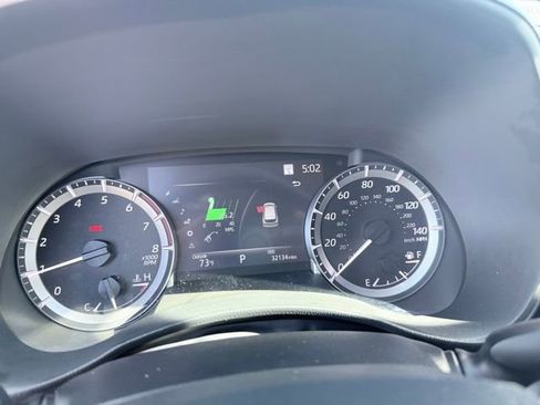 Used 2023 Toyota Highlander LE image 12