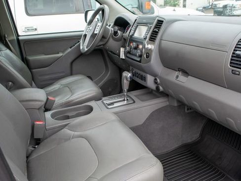 Used 2019 Nissan Frontier SL image 21