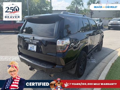 Used 2021 Toyota 4Runner SR5 Premium w/ Moonroof Package AWD/4WD image 4