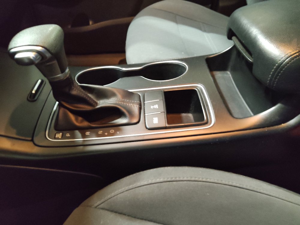 Used 2019 Kia Sorento AWD V6 image 26