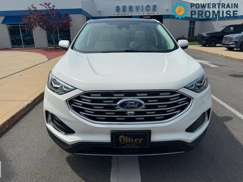 Certified 2022 Ford Edge Titanium w/ Equipment Group 301A AWD/4WD image 2