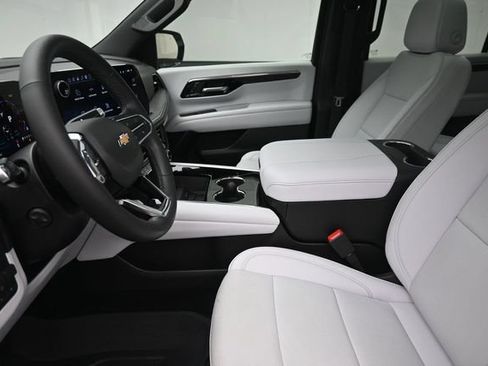 Used 2025 Chevrolet Tahoe Premier w/ Sun And Tow Package AWD/4WD image 16