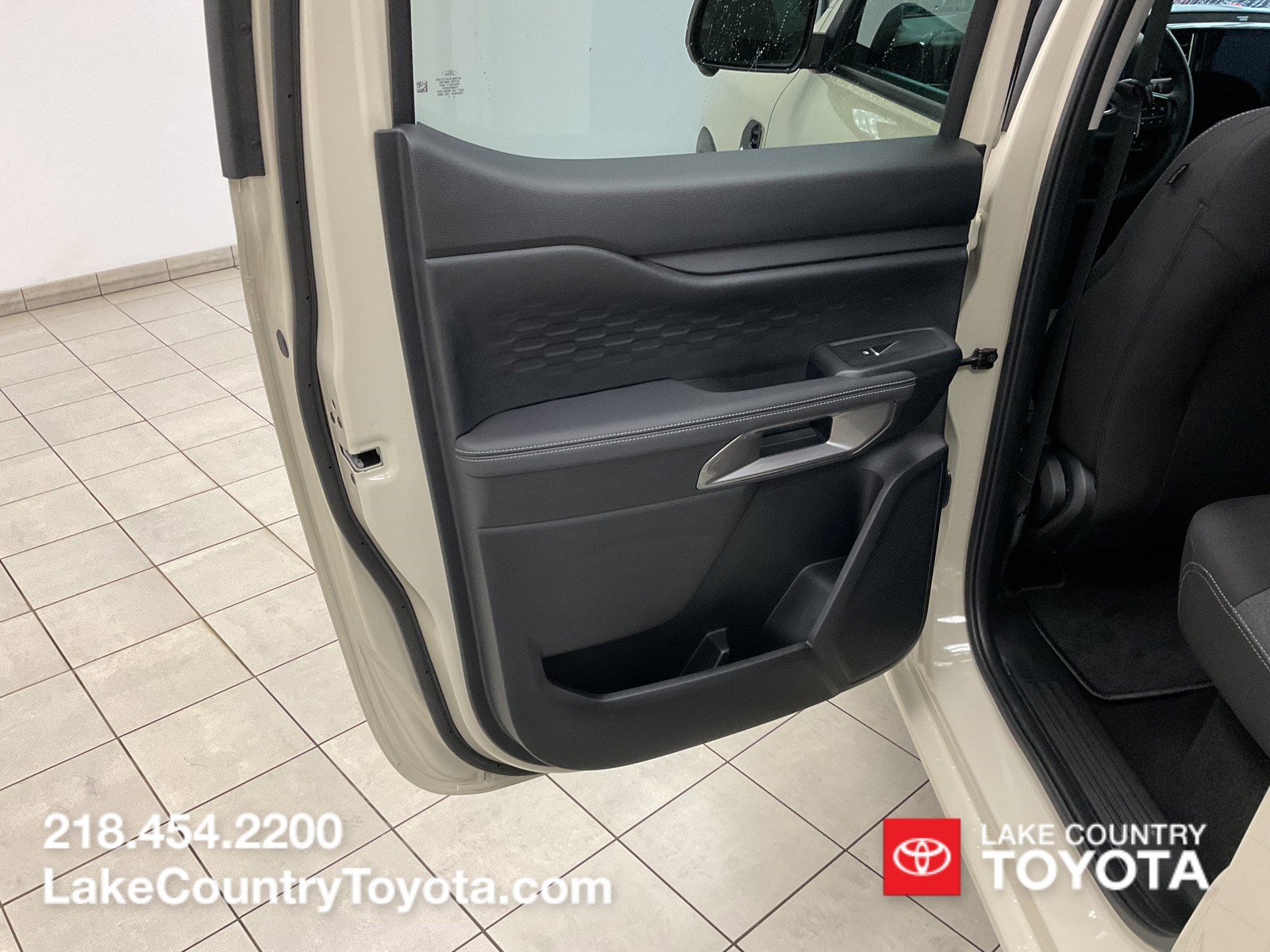 Used 2025 Ford Ranger XLT AWD/4WD image 12