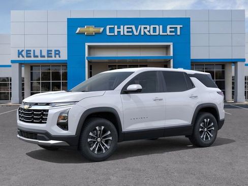 New 2026 Chevrolet Equinox LT w/ Safety and Technology Package image 2