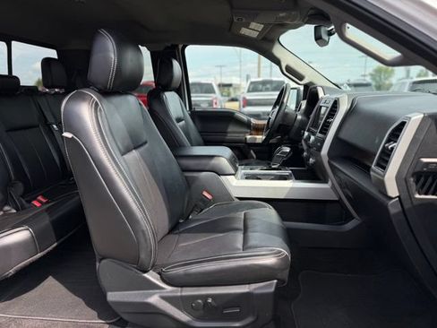 Used 2019 Ford F150 Lariat w/ Equipment Group 502A Luxury AWD/4WD image 14