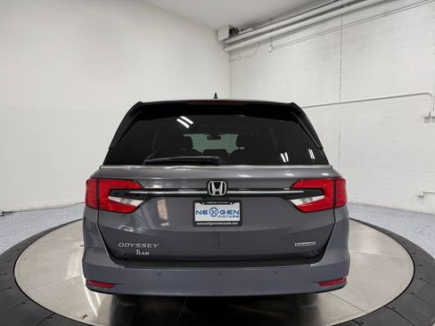 Used 2024 Honda Odyssey Touring image 6
