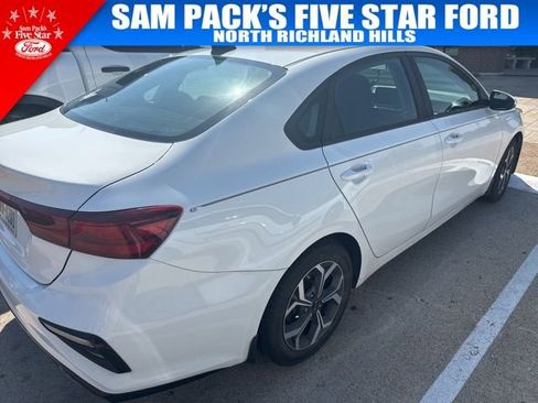 Used 2020 Kia Forte LXS image 4