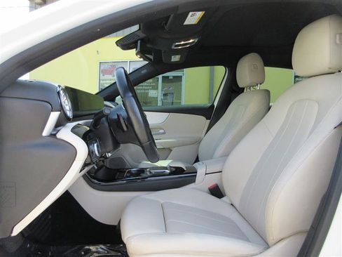 Used 2021 Mercedes-Benz A 220 4MATIC image 25