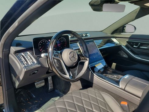 Used 2025 Mercedes-Benz S 580 4MATIC Sedan image 19