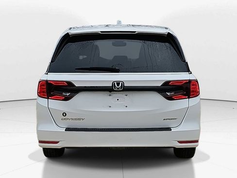 Used 2023 Honda Odyssey Sport image 6
