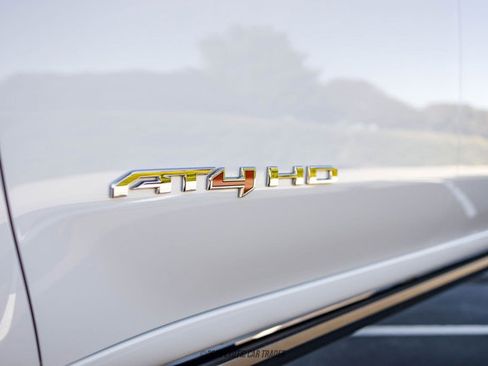 Used 2024 GMC Sierra 2500 AT4 w/ AT4 Premium Plus Package image 95