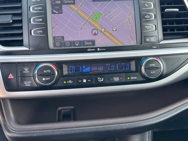 Used 2015 Toyota Highlander XLE AWD/4WD image 22