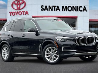 Used 2023 BMW X5 sDrive40i w/ Parking Assistance Package RWD video 1