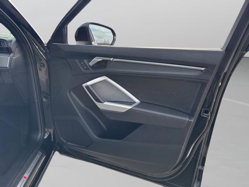 Used 2024 Audi Q3 2.0T Premium image 36