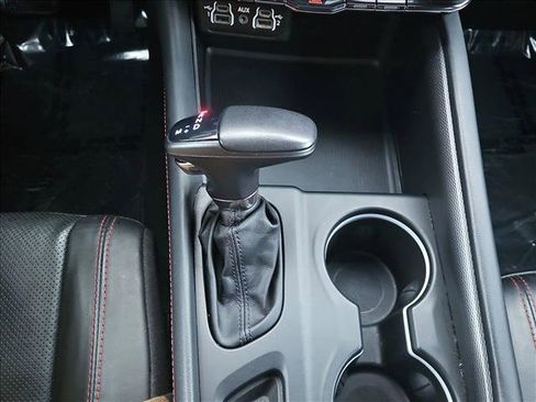 Used 2024 Dodge Durango GT image 12
