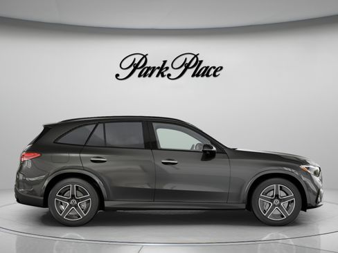 Used 2026 Mercedes-Benz GLC 300 image 25
