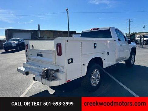 Used 2022 Chevrolet Silverado 3500 LT w/ Convenience Package image 4