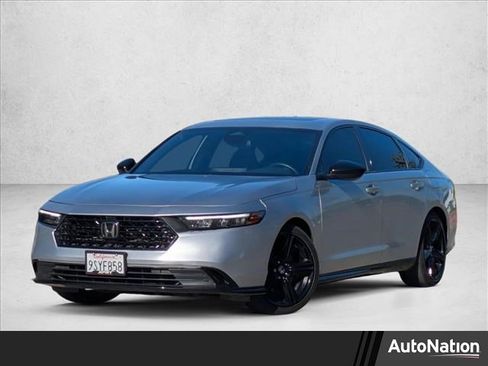 Used 2025 Honda Accord Sport image 1