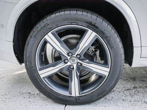 Used 2019 Volvo XC90 T6 R-Design w/ Advanced Package AWD/4WD image 13