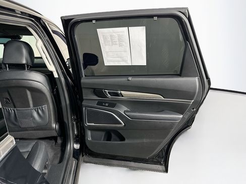 Used 2022 Kia Telluride SX w/ Nightfall Edition Package AWD/4WD image 33