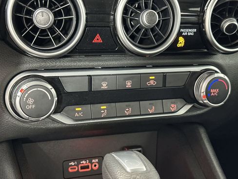 Used 2023 Nissan Sentra SV image 19