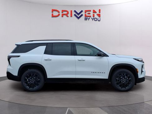 New 2026 Chevrolet Traverse LT w/ Midnight/Sport Edition image 6