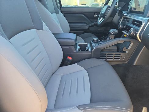 Used 2024 Toyota Tacoma TRD Off-Road image 20