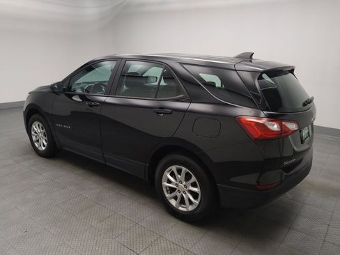 Used 2020 Chevrolet Equinox LS AWD/4WD image 3