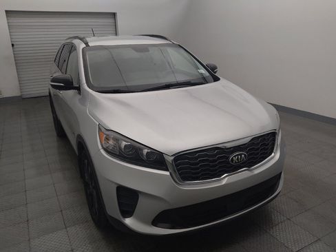 Used 2020 Kia Sorento S FWD image 14