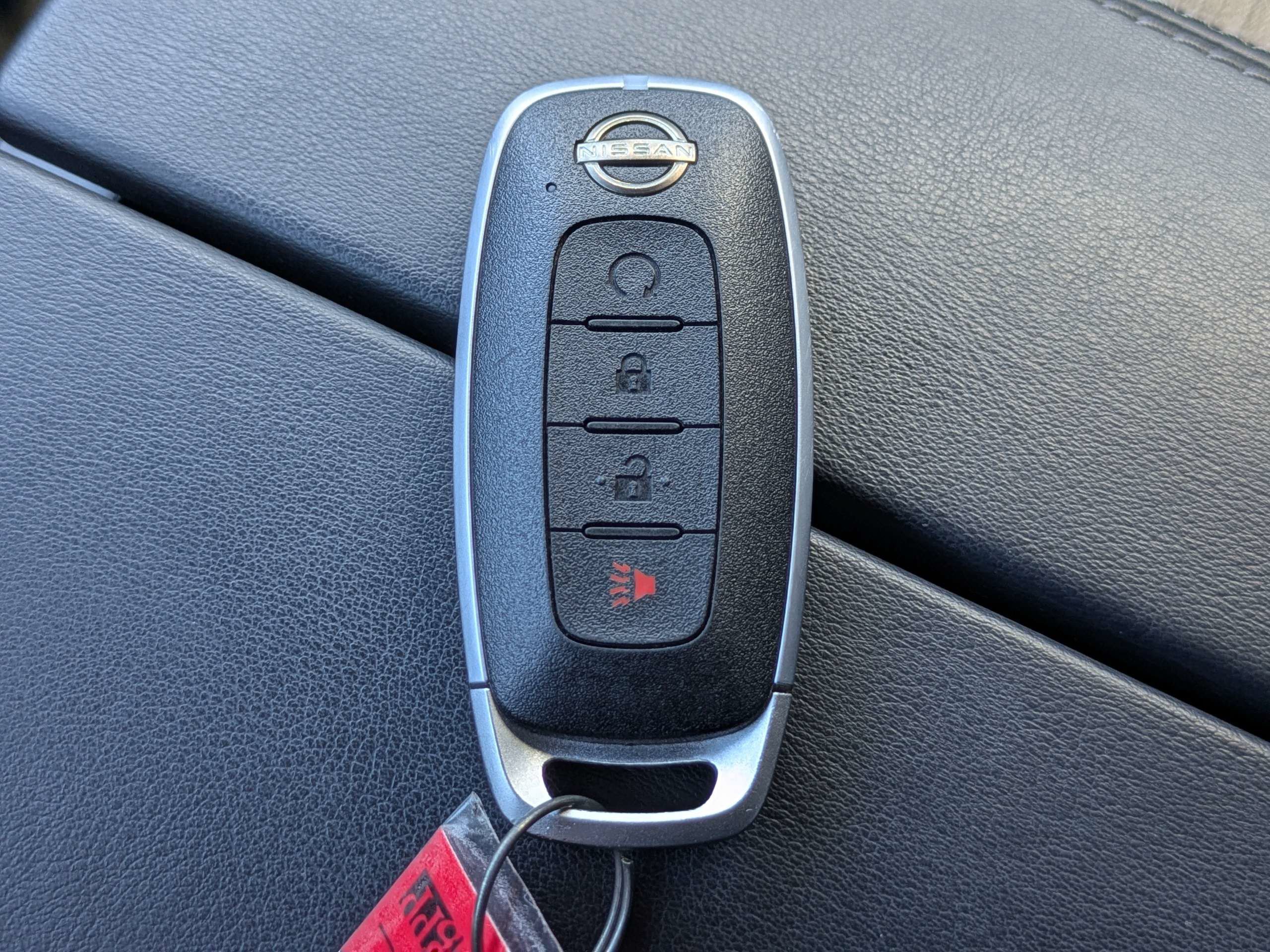 Certified 2023 Nissan Rogue SV FWD image 32