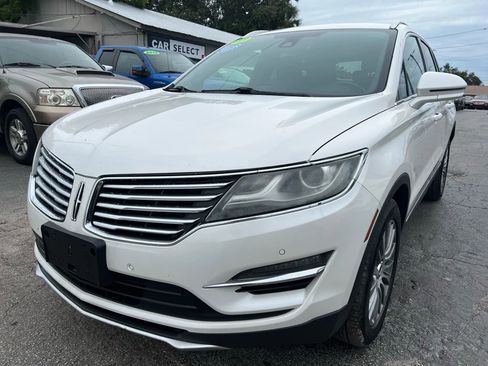 Used 2017 Lincoln MKC Reserve image 2