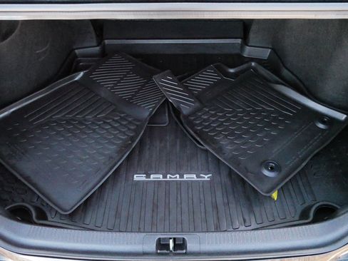 Used 2025 Toyota Camry SE w/ Multimedia Upgrade Package image 18