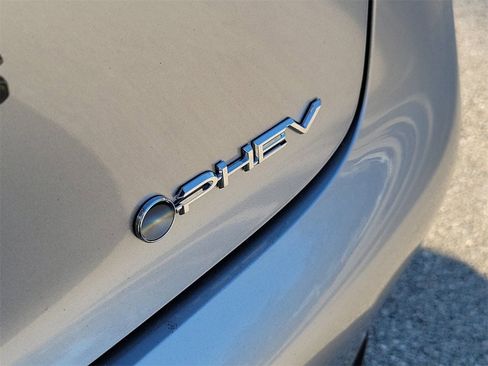 New 2026 Toyota Prius Plug-In Hybrid FWD image 7