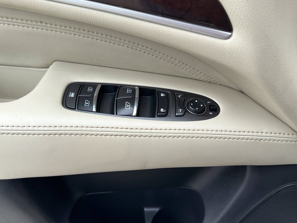 Used 2017 INFINITI QX60 Luxe w/ Deluxe Technology Package AWD/4WD image 20