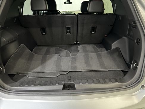 Certified 2023 Chevrolet Equinox RS AWD/4WD image 14