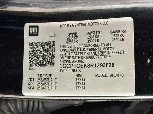 Used 2024 Chevrolet Colorado LT w/ LT Convenience Package II AWD/4WD image 31