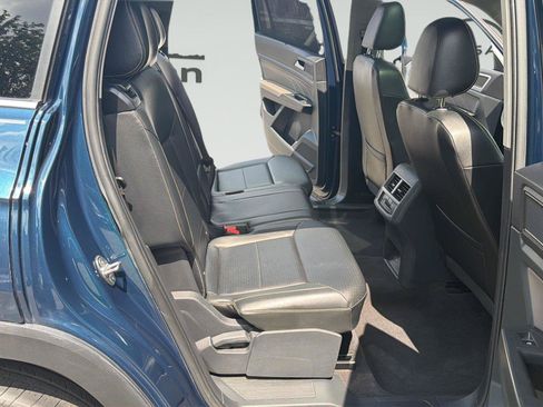 Used 2022 Volkswagen Atlas SE w/ Panoramic Sunroof Package AWD/4WD image 34