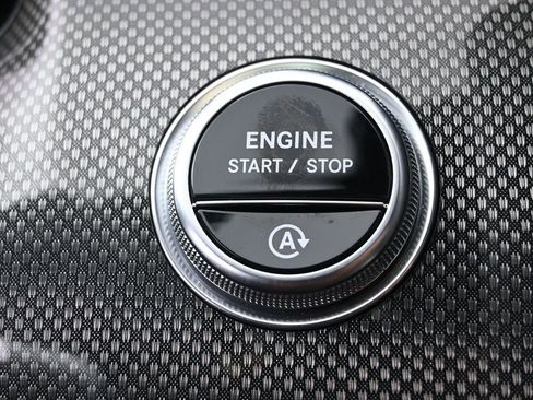 Used 2024 Mercedes-Benz C 300 4MATIC Sedan image 15