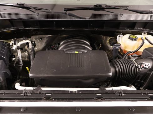 Used 2022 Chevrolet Silverado 1500 W/T w/ WT Value Package AWD/4WD image 16